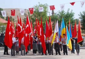 Doğu'da Milli Coşku