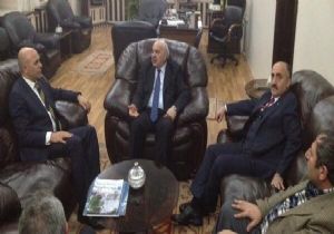 AK Parti'de düşman çatlatma ziyareti