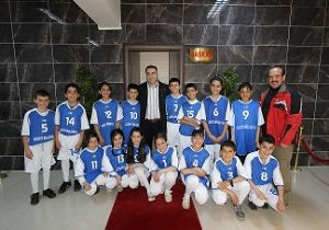 Cengiz'den çocuk oyunlarına destek