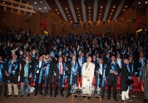 A.Ü mezunlarından duygusal buluşma