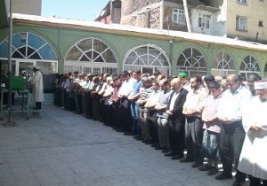 Bağrıyanık Ailesi yasta