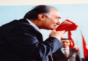 Yılmaz'dan kutlama mesajı