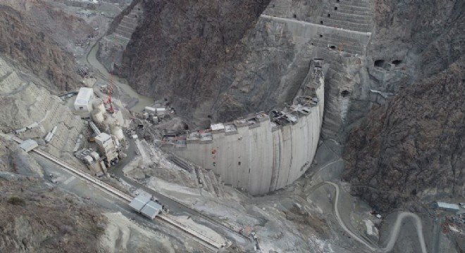 Çoruh'taki enerji abidesinde sona doğru