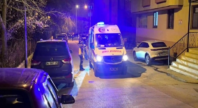 Şükrüpaşa'da  bıçaklı kavga: 3 yaralı